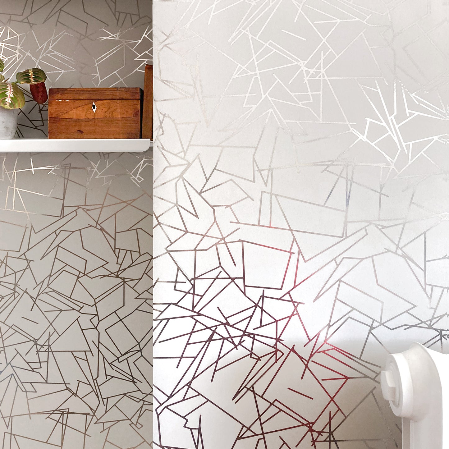 ANGLES pewter and white stone wallpaper